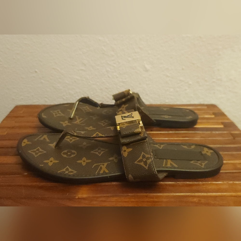 Louis Vuitton Brown Monogram Leather Strap - Picture 4 of 10